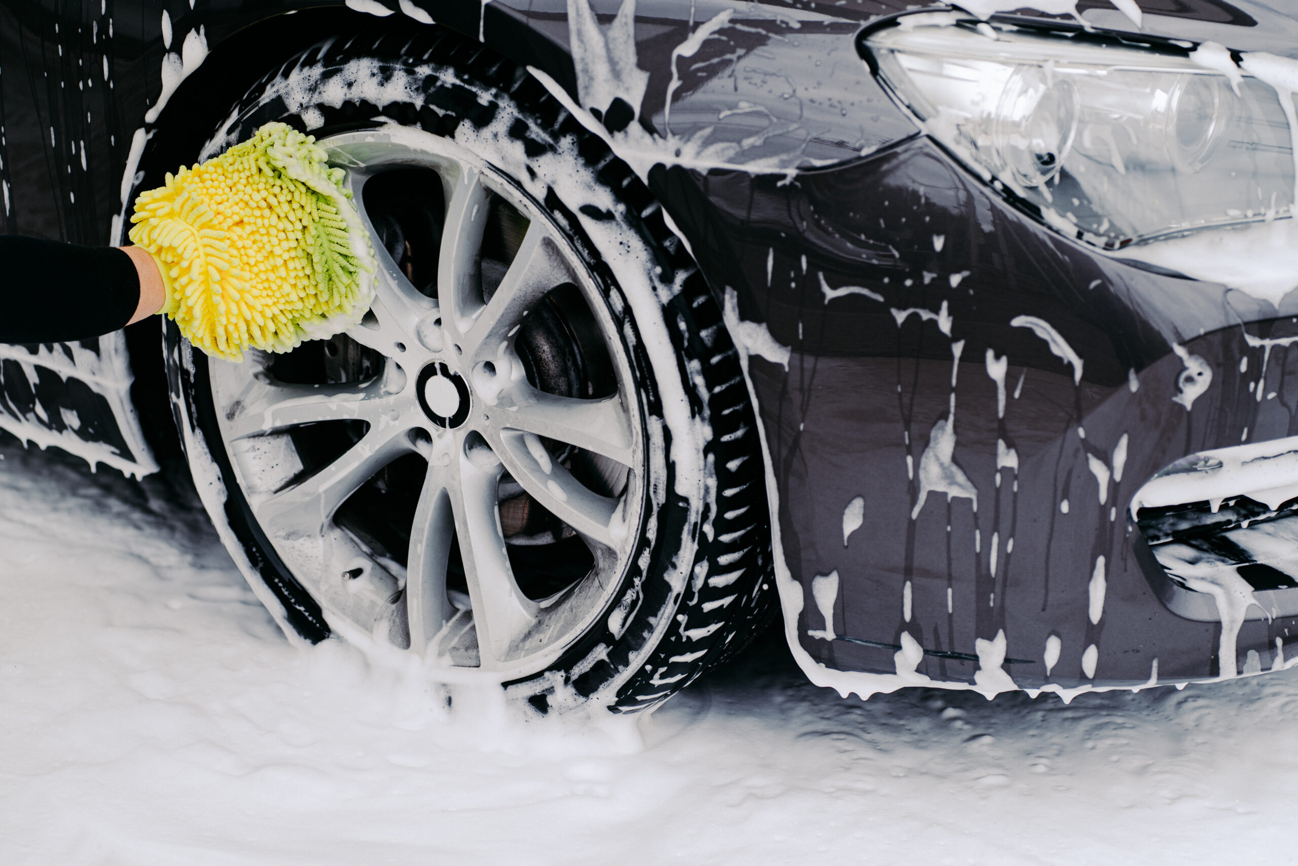 Best Tire Cleaners for Maximum Shine